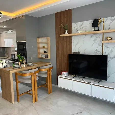 Elegant Ground Floor דירה Dherinia